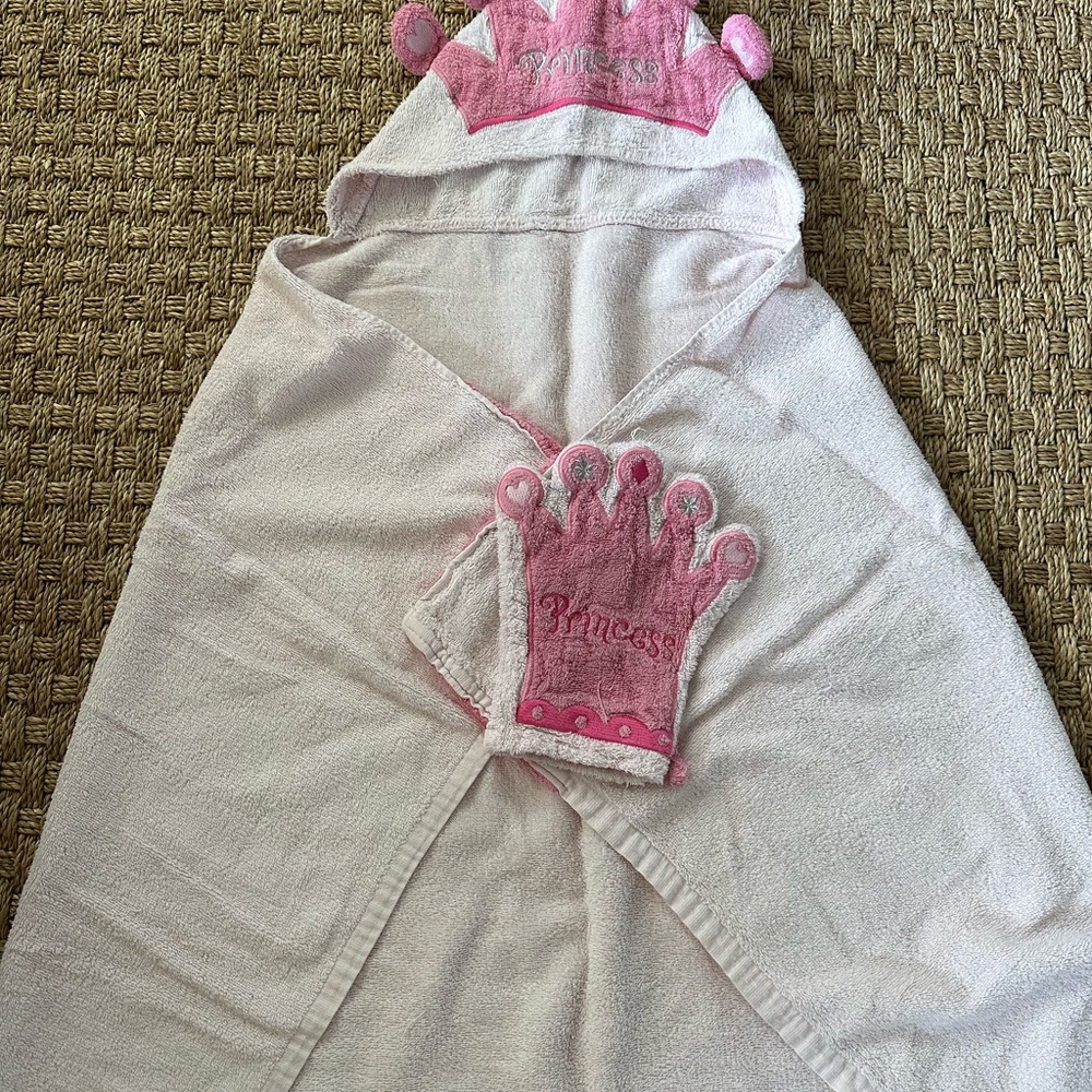Jumping Beans Princess  Hooded Bath Wrap Towel And Wash Mitt - Pink